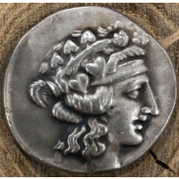 Тасос , Фракии, 168-148 до Н.Э. AR тетрадрахма. Голова молодой Диониса-молодой Геракл