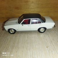 Модель Opel Rekord.1:43