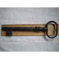 Старинный  ключ
