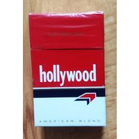 Пустая пачка от сигарет Hollywood