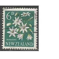Новая Зеландия. Цветы. Клематис метельчатый. 1960г. Mi#399.