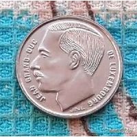 Люксембург 1 франк 1990 года, UNC