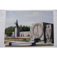 ДМПК-1974, 08-04-1974; Стукалов В., Ленинград. Пискаревское кладбище; чистая.