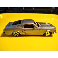 Ford Mustang GT. 1:43