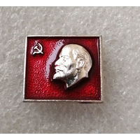 В.И. Ленин. Флаг СССР #0460-LP7