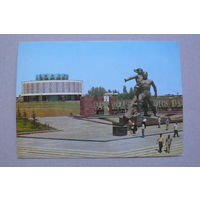 Круцко Б. (фото), Ташкент. Памятник "Дружба народов"; 1980, чистая.