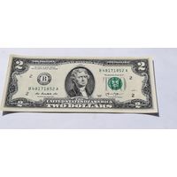 2 доллара США серии 2013 года из пачки. B 481 71 852 А