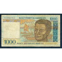 Мадагаскар 1000 франков 1994 год.