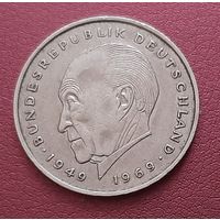 2 марки 1971 г. J. Конрад Аденауэр