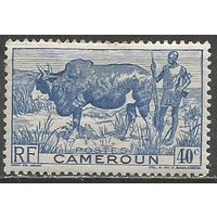 Камерун(французский). Бык с пастухом. 1946г. Mi#272.