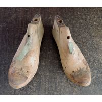Колодки деревянные для изготовления обуви. 60-е годы. Длина подошвы 23 см.