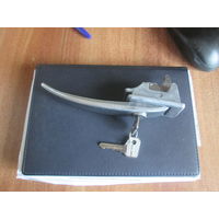 Ручка с замком и ключами на автомобиль УАЗ.