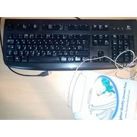 Клавиатура рабочая  и USB hub - коврик для мыши (один из портов работает под настроение) одним лотом