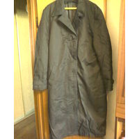 Плащ-пальто  утеплённое для больших людей-чёрное-С поясом. Р-р 182-104-92. Новое.