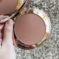 Бронзер Charlotte Tilbury Airbrush Bronzer 16 gr в оттенке 2 Medium