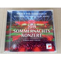 CD - Wiener Philh., G. Dudamel; Y. Wang (piano)-Sommernachtskonzert 2019. Л. Бернстайн, И. Штраус, Дж. Гершвин, М. Стайнер, Дж. Ф. Соуза, С. Барбер, К. М. Цирер, А. Дворжак, А. Копленд - Sony, Germany