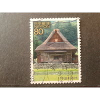 Япония 2002 сельский дом, марка из блока
