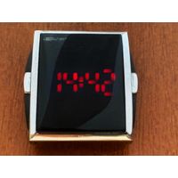 LED watch, светодиодные часы, красные. Торг есть. (No 1).