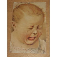 Старинная почтовая карточка Плачущий ребенок
