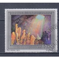[897] Италия 1977. Туризм.Природа.Пещера. Гашеная марка.