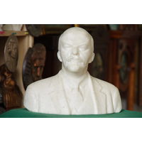 Бюст Ленин  ( пластик - 70 - е ) авторский  БОЛЬШОЙ  ( высота 26 , ширина 27 , глубина 17 )