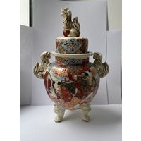 Старинная японская керамическая ваза курильница для благовоний с крышкой / в стиле Сацума SATSUMA Мэйдзи период Фу собаки