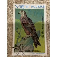 Вьетнам 1982. Хищные птицы. Milvus korshun. Марка из серии