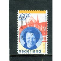 Нидерланды.Ми-1160.Королева Беатрикс (1938-) и церковь. Серия:Коронация королевы Беатрикс.1980.