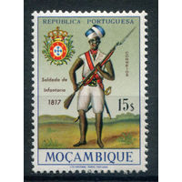 Португальские колонии - Мозамбик - 1966г. - униформа, 15 Е - 1 марка - MNH. Без МЦ!