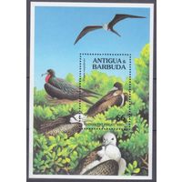 1994 Антигуа и Барбуда 2100/B308 Птицы 6,00 евро