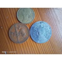 ЮАР 2 цента Бык 1970, Индия 1 рупия 2003, Франция 10 центов 1968-18