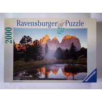 Пазл из Германии Пейзаж с озером, лесом, горами 2000 фрагментов, Ravensburger