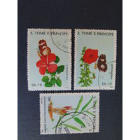 Сан-Томе и Принсипи 1988 г. Цветы и бабочки.