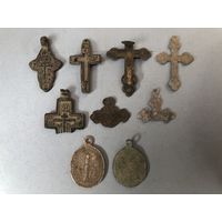 Крестики и медальоны