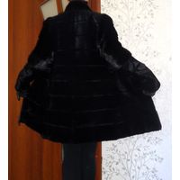 Норковая в цвете Black Nafa шубка от "Vito Ponti". Длина - 86,0 см. ОГ - 108,0 см.