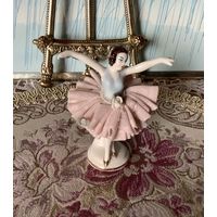 Старинная статуэтка Балерина Миниатюра кружевной фарфор Германия