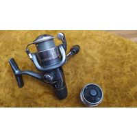 Катушка Shimano Nexave 1000RA.