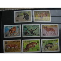 Марки - фауна, Вьетнам, медведь, обезьяна, кабан, тигр косуля, лиса, леопард, дикие кошки и др