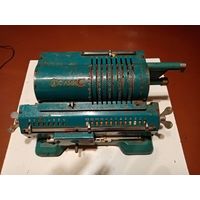Советская счётная машинка арифмометр "Феликс"
