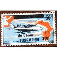 Бенин. 1988 год. Авиасообщение Африка-Европа. Надпечатка на марке Республики Дагомея (название до 1976 года), перебита цена.  Mi:BJ F473. Почтовое гашение.