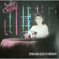 Sally Oldfield /Strange Days In Berlin/1983, Bronze, Lp, EX, Germany