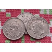 Старый Иран 10 риалов. Лев с саблей. Большая монет.