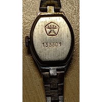 Часы ЛУЧ женские с браслетом сделаны в СССР