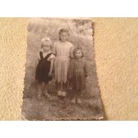 Фото три сестры 7X11 послевоенные годы