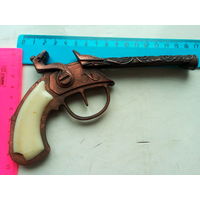Пистолет сувенирный к юбилею г.ТУЛЫ
