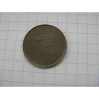 Нидерланды 5 центов 1990г.km202