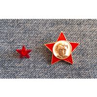 Значок Октябрёнка и звёздочка пионервожатого СССР.