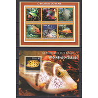 Мир моря. Фауна. Рыбы. Мозамбик. 2012. 1 малый лист и 1 блок. Michel N 2566-2721, бл168 (26,0 е)