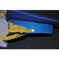 Парадная фуражка генерала ВВС обр.1955 вышитая золотой канителью.Цена на погон-отдельно.