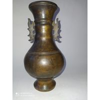 Бронзовая ваза. Древний Китай.